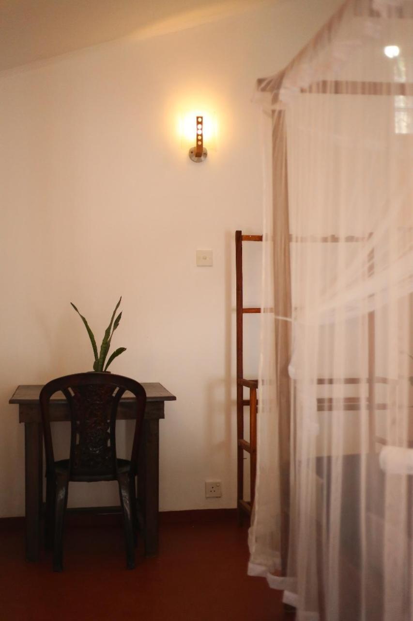Bakery Family Guest House Mirissa Ngoại thất bức ảnh