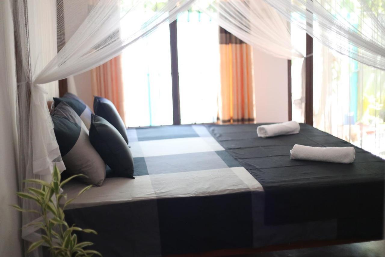 Bakery Family Guest House Mirissa Ngoại thất bức ảnh