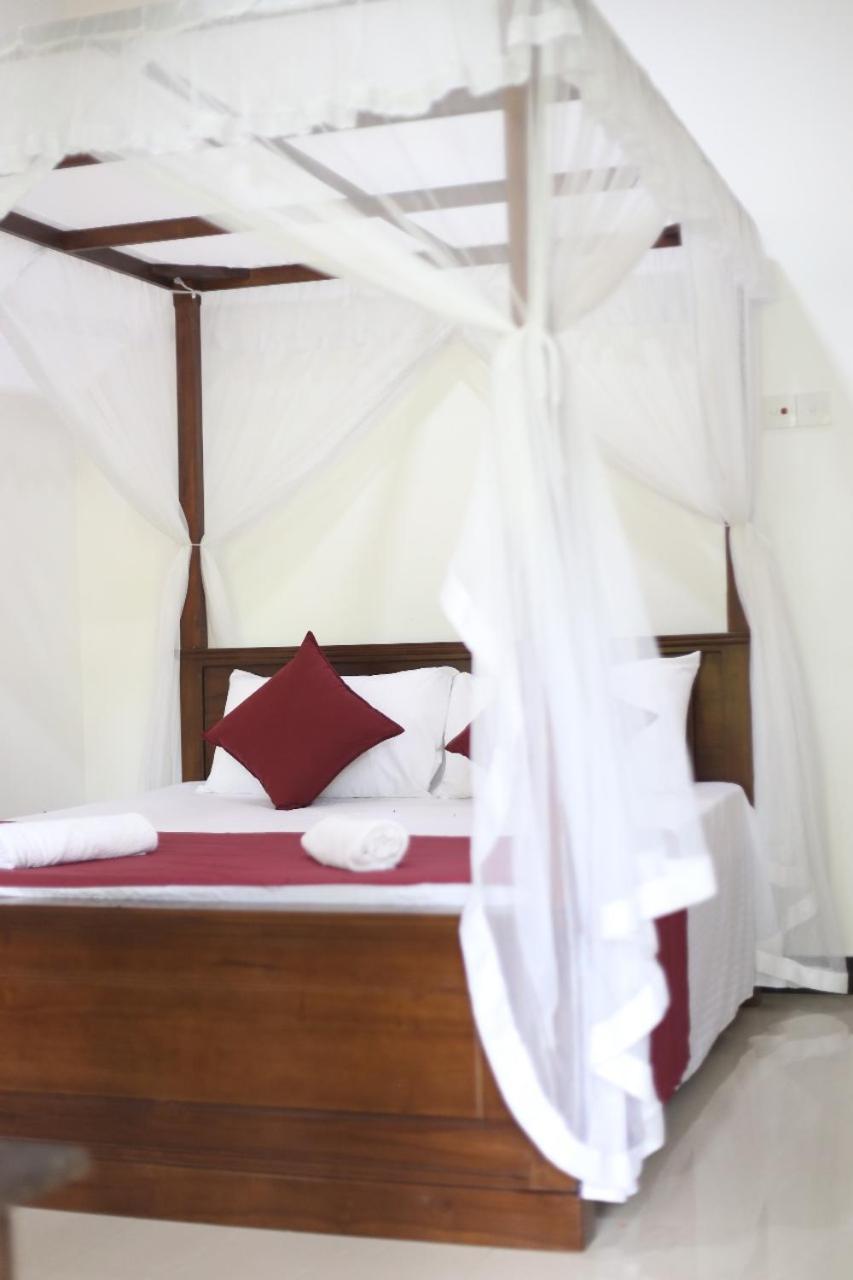 Bakery Family Guest House Mirissa Ngoại thất bức ảnh