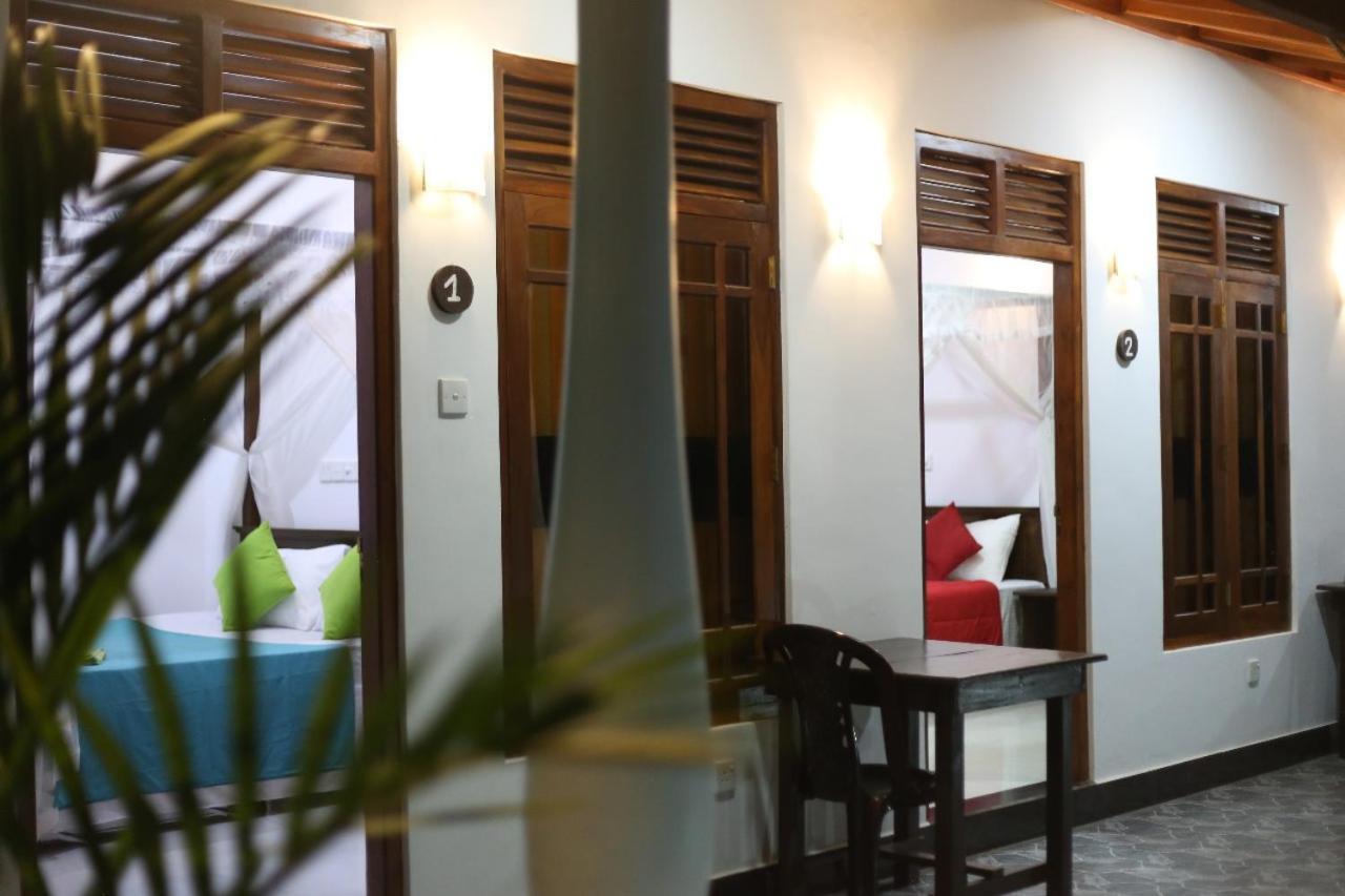 Bakery Family Guest House Mirissa Ngoại thất bức ảnh