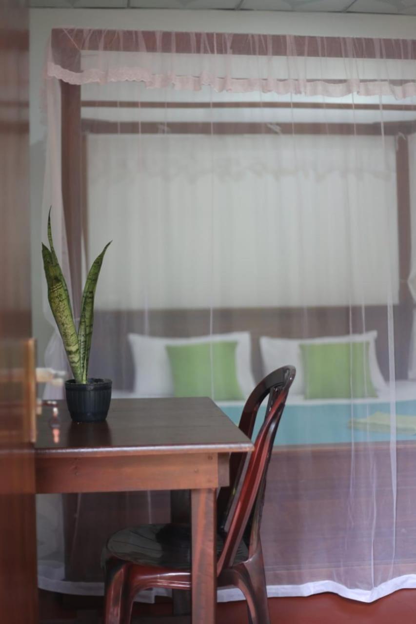 Bakery Family Guest House Mirissa Ngoại thất bức ảnh