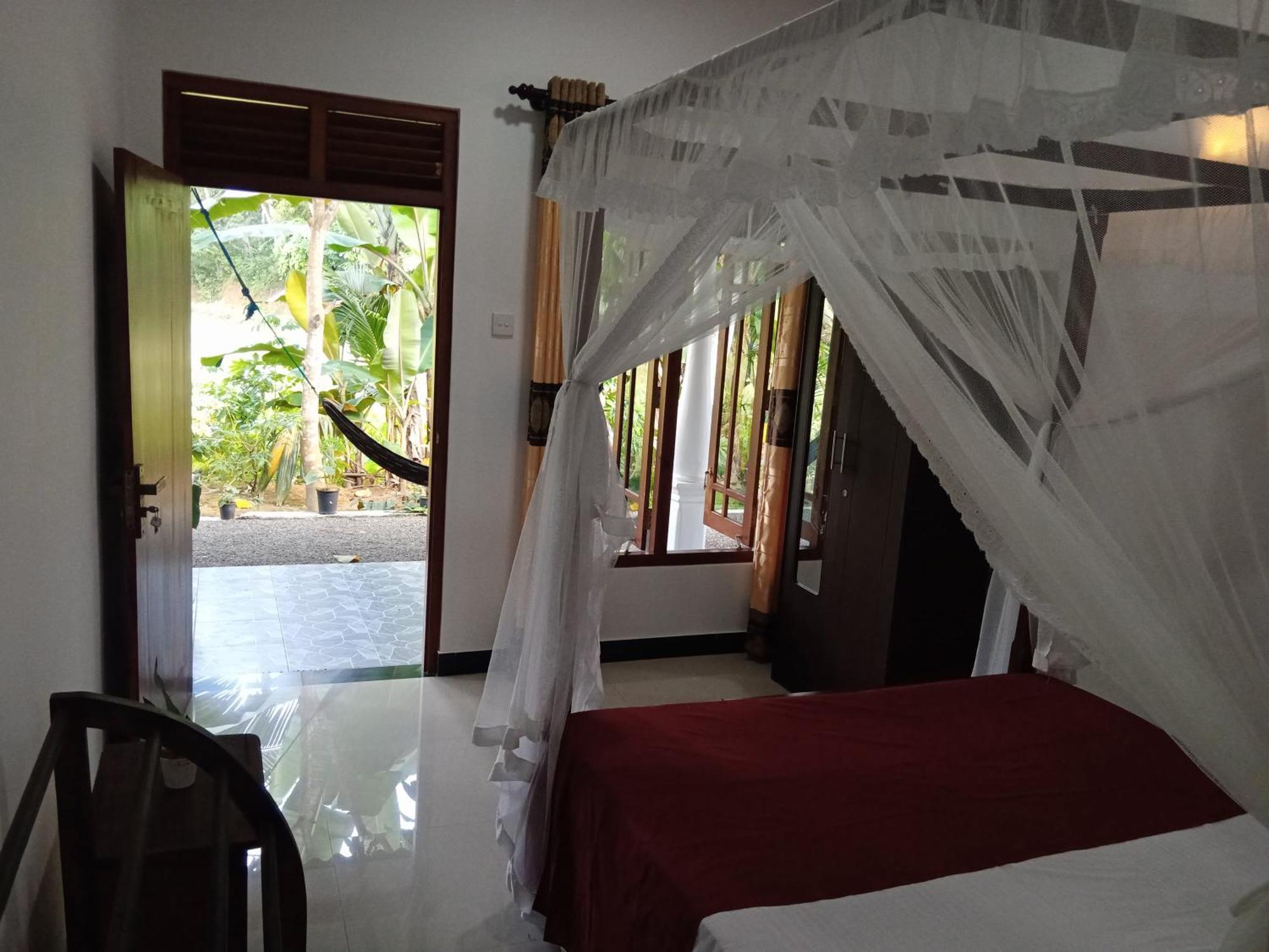Bakery Family Guest House Mirissa Ngoại thất bức ảnh
