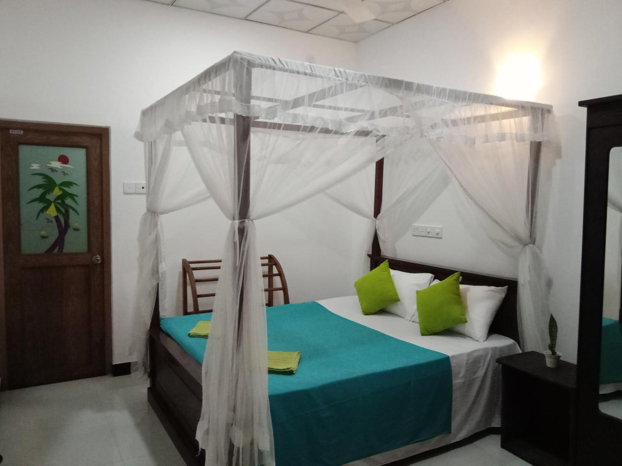 Bakery Family Guest House Mirissa Ngoại thất bức ảnh