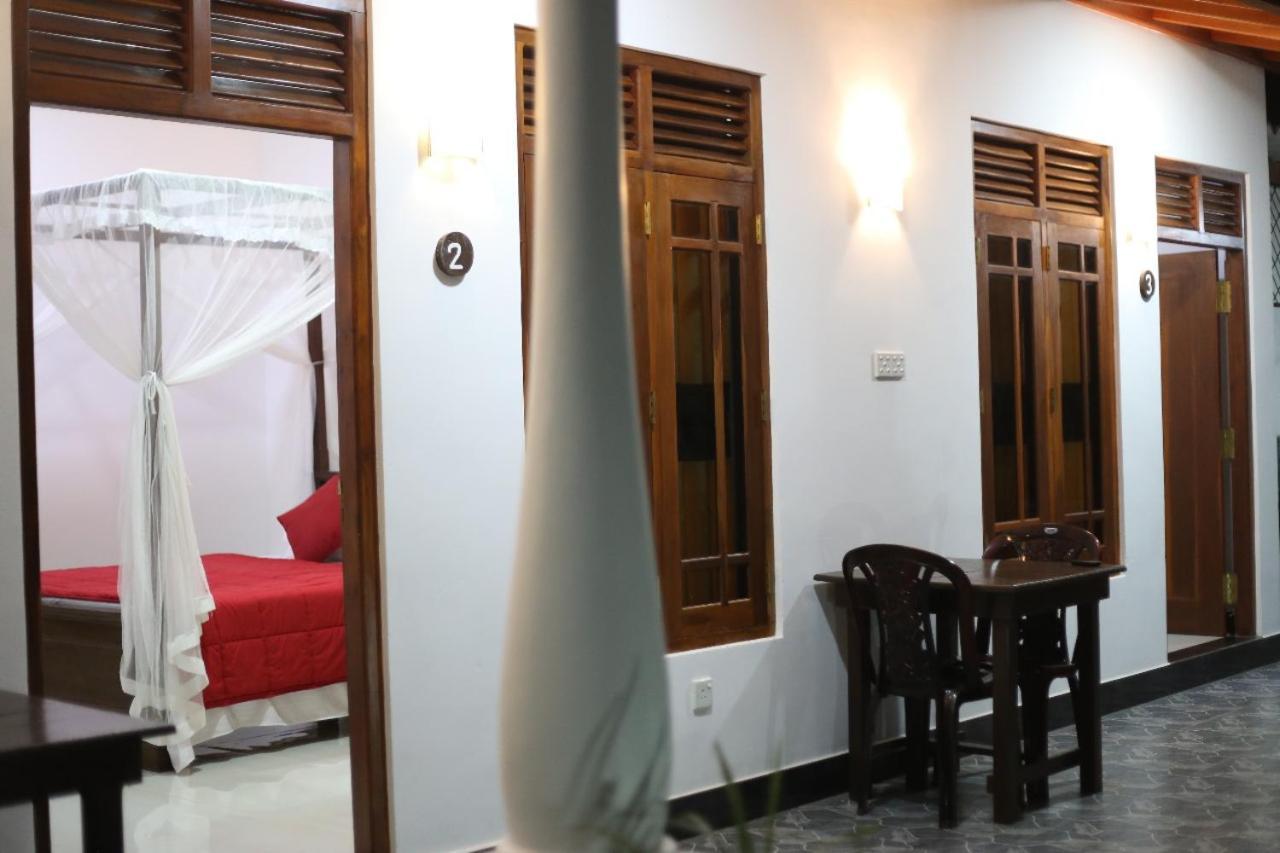 Bakery Family Guest House Mirissa Phòng bức ảnh