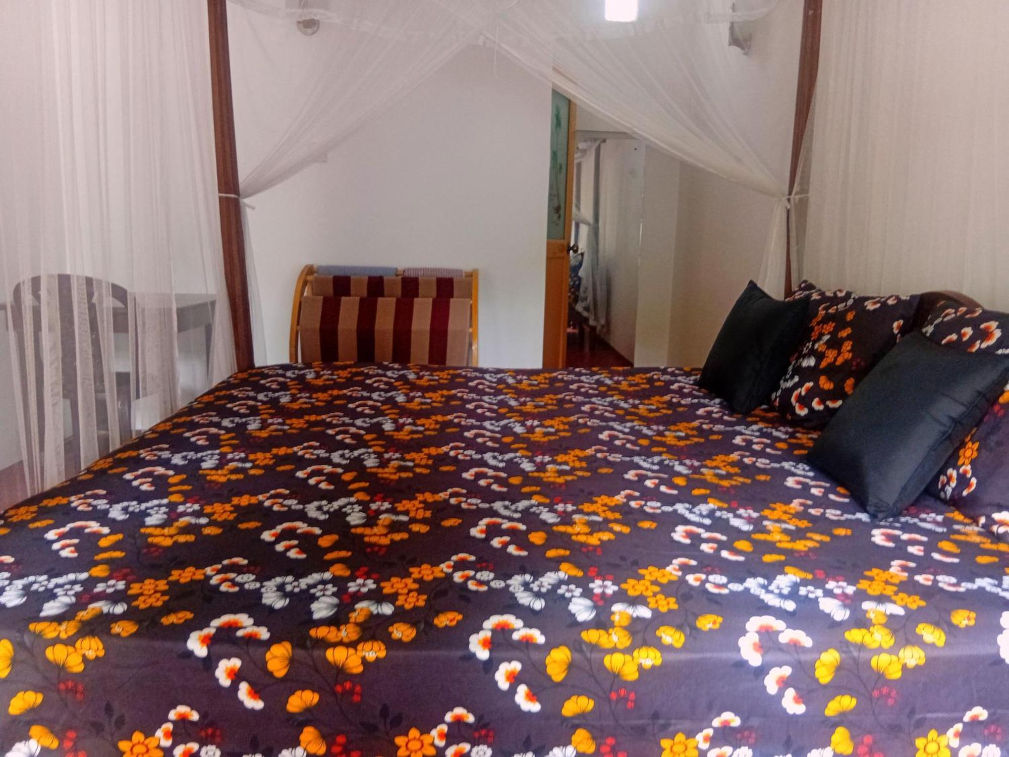 Bakery Family Guest House Mirissa Ngoại thất bức ảnh