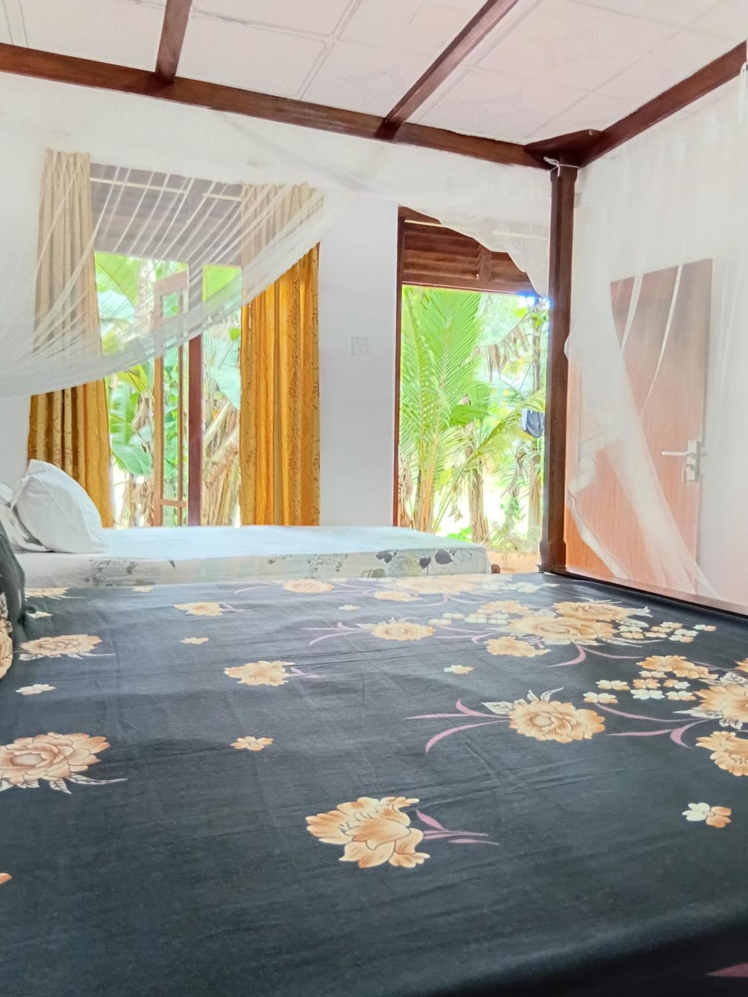 Bakery Family Guest House Mirissa Ngoại thất bức ảnh