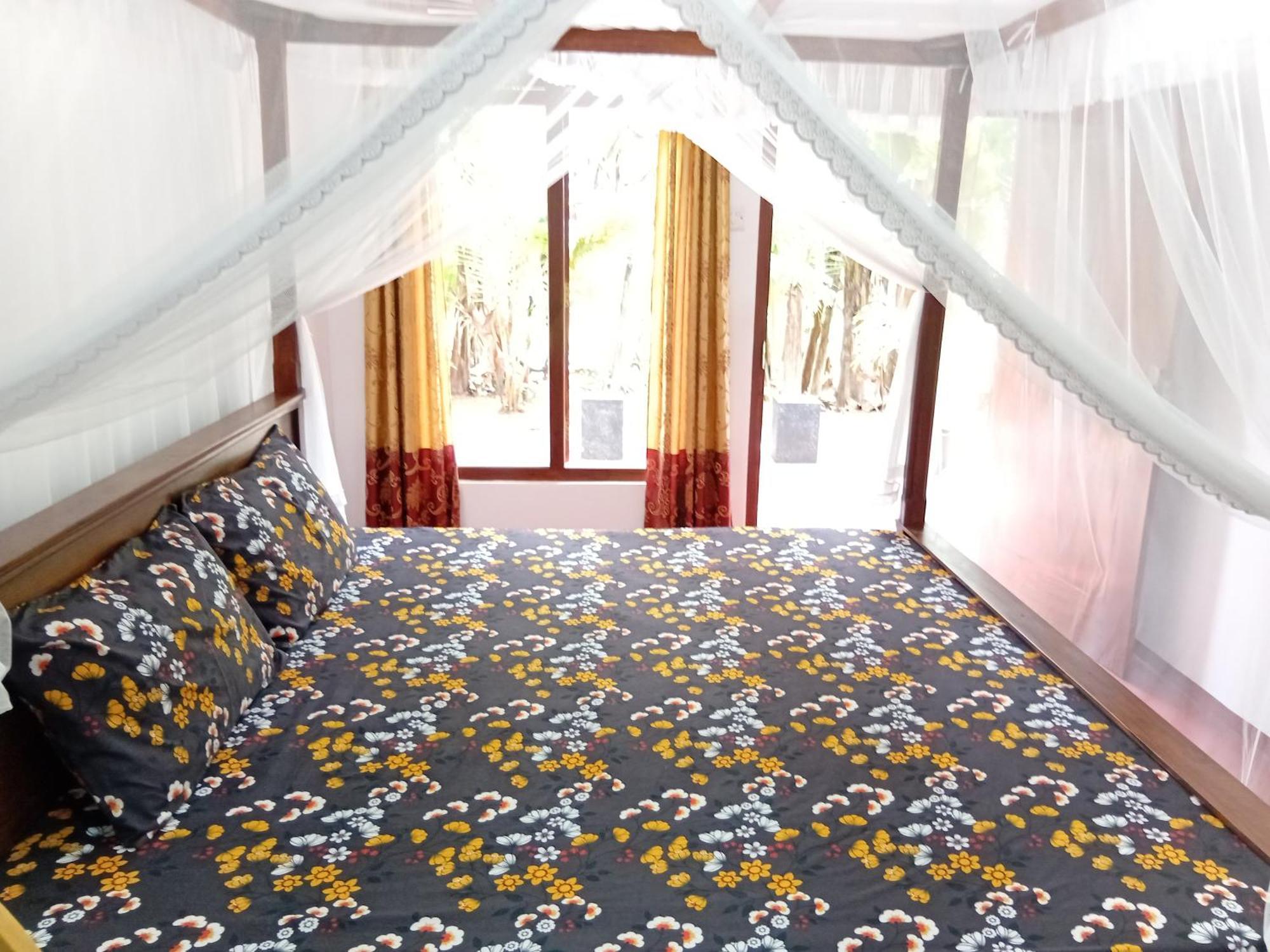 Bakery Family Guest House Mirissa Ngoại thất bức ảnh